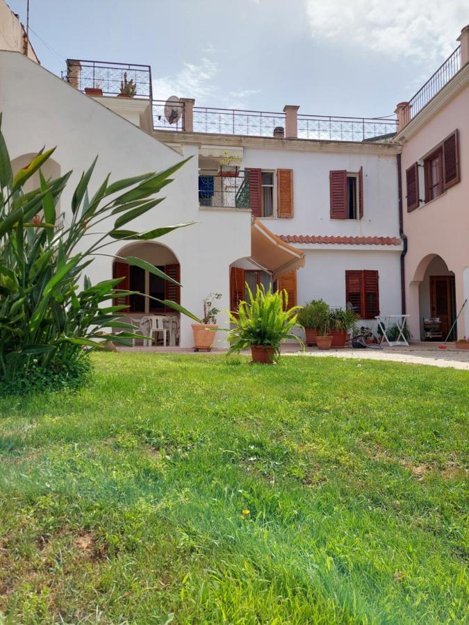 Appartamento Primo Piano Lungomare Santa Maria Navarrese Eksteriør bilde